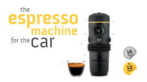 KOFFIE ONDERWEG Met de Handpresso auto zet je voortaan onderweg ook altijd een heerlijk kopje koffie! Dirk.Coffee
